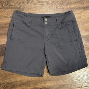 PrAna Ravenna Shorts Womens Size 8 Gray 5” inseam Hiking Activewear key pocket